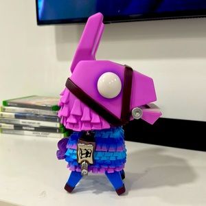 Fortnite loot lama funky pop extra large